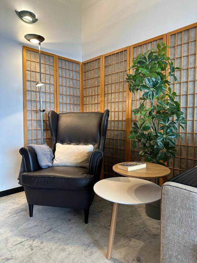 Appartamento Lets Holidays Sea Views In Barcellona