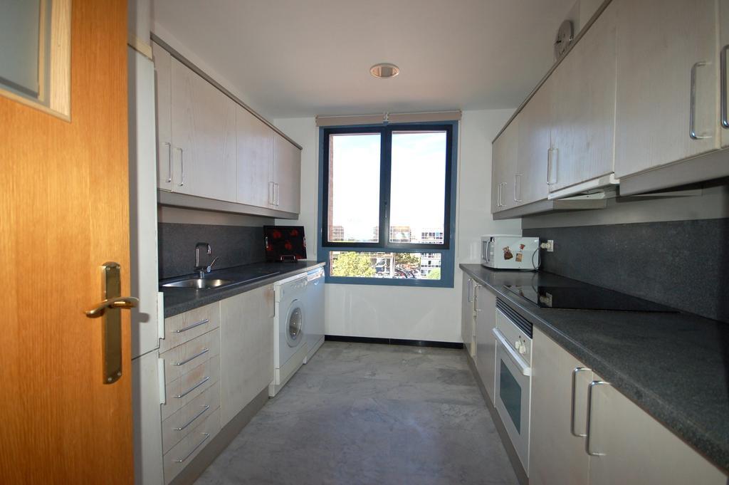 Lets Holidays Sea Views In Appartamento